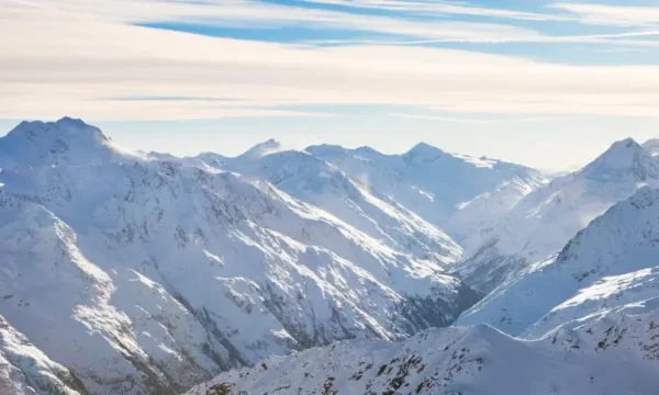 Humbin jetën tre skiatorë nga një ortek në Austri