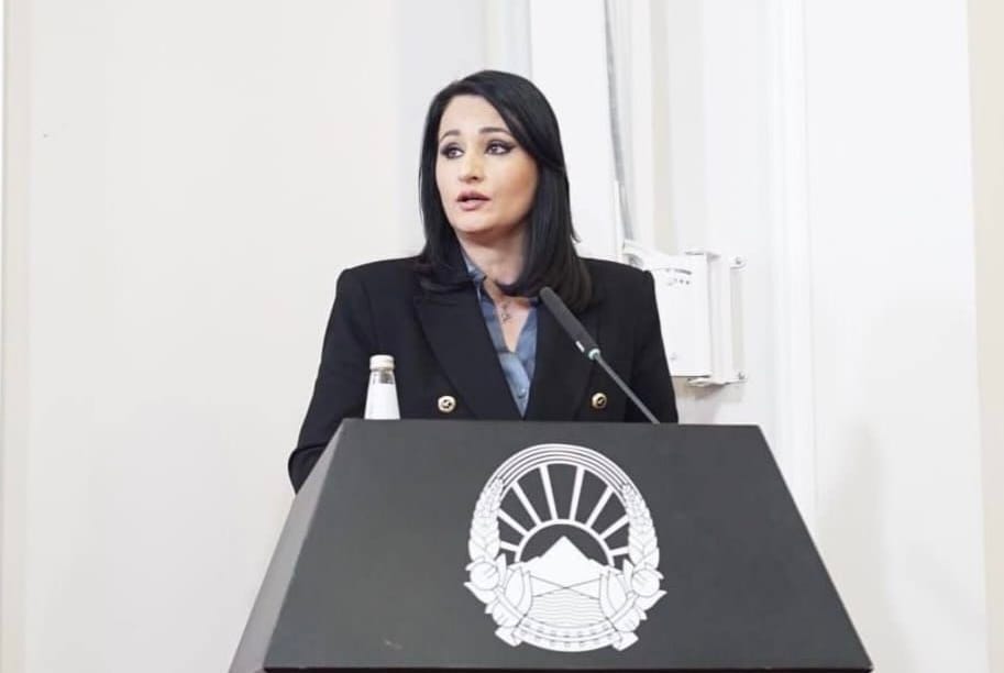 Zëdhënësja e Qeverisë Venera Azizi në Ditën Botërore e Lirisë së Mediave  Sot e çdo ditë  respekt dhe mirënjohje pafund për gazetarët