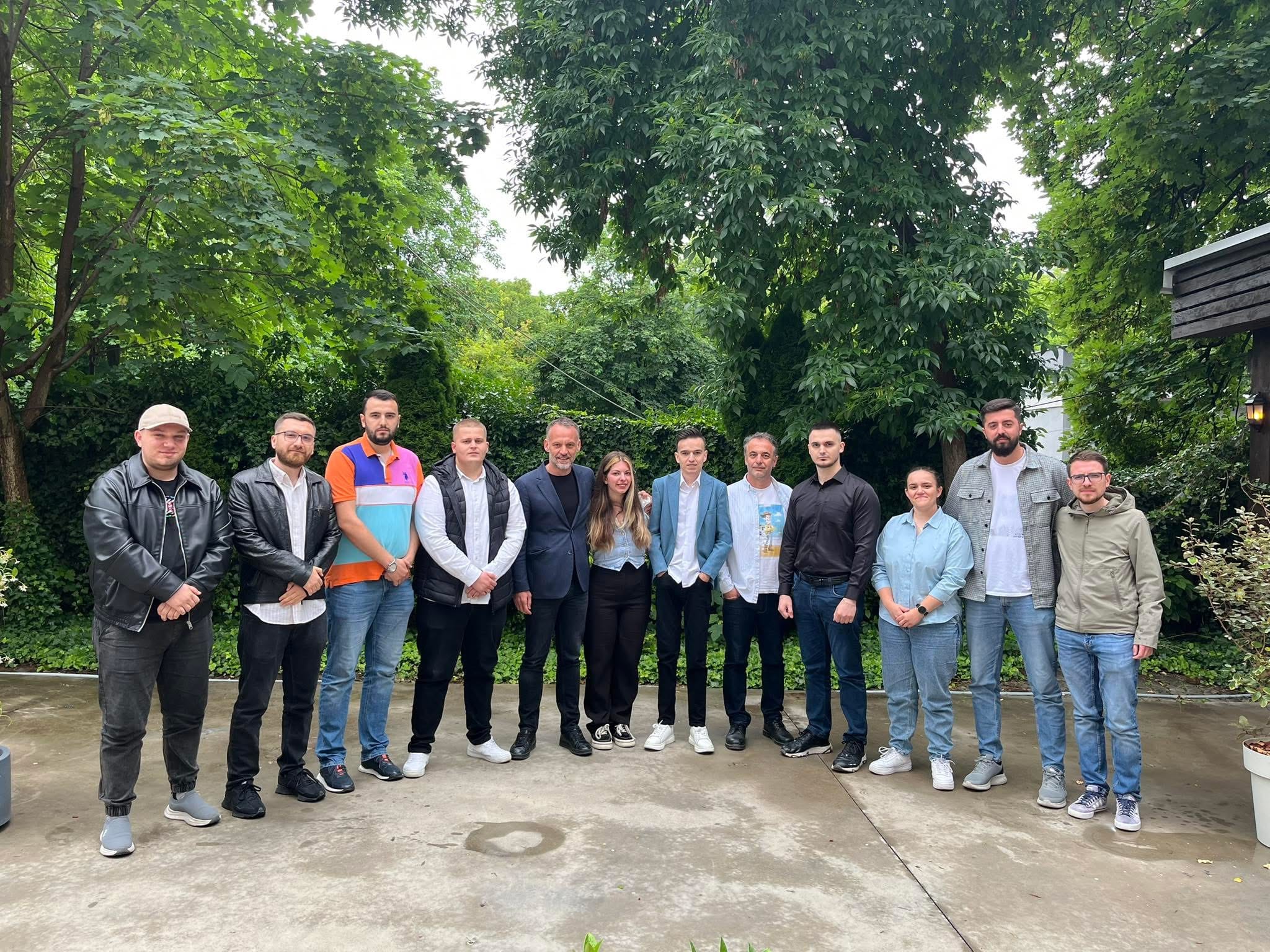Kryetarja e FRASH it Yllka Nuredini ia përplas derën Taravarit  Besoj te VLEN i