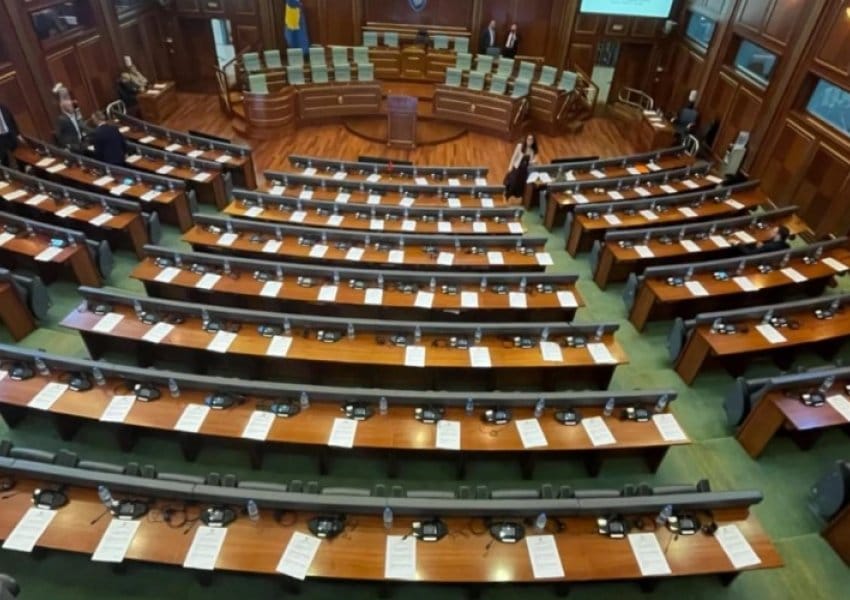 Vazhdon  telenovela  në Kuvendin e Kosovës  dështon për herë të 21 të seanca e konstituimit