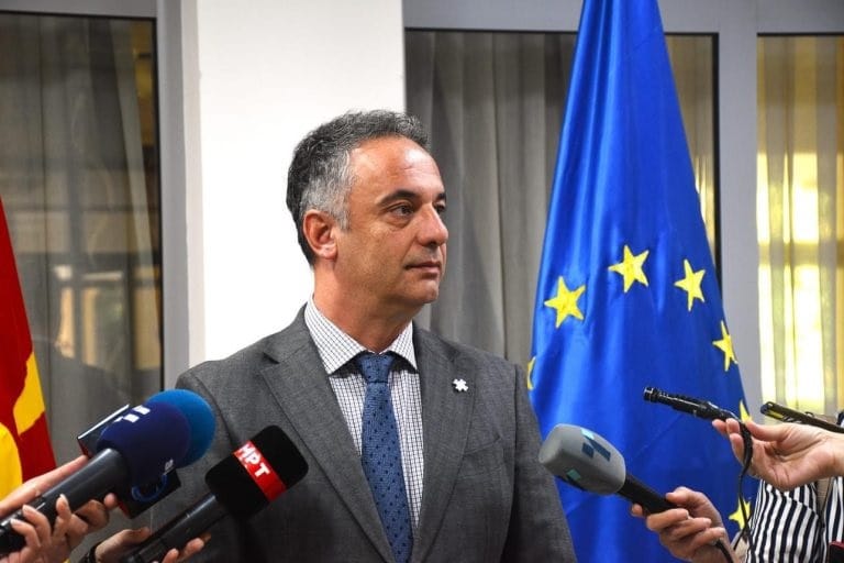 Aliu  Detyra ime nuk është të operoj zemra  por të krijoj një sistem që mjekët të operojnë dhe pacientët të mos presin për termine