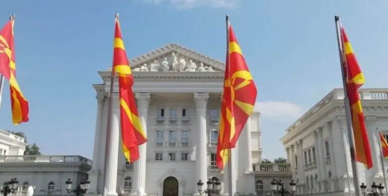 Qeveria njofton se do të punësohen 400 zjarrfikës