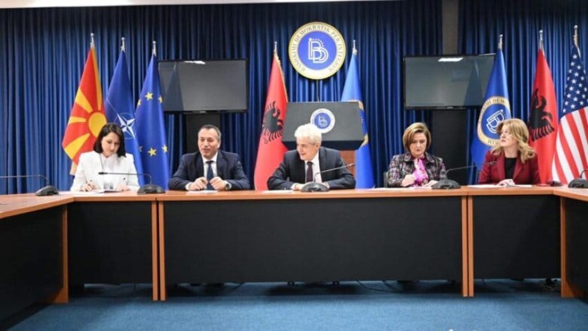 BDI  Qeveria përgjegjëse për izolimin e vendit dhe për defokusimin nga procesi i integrimit evropian