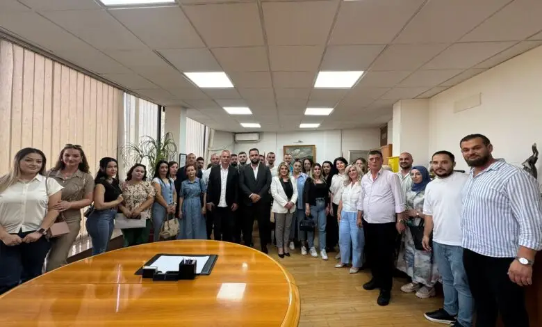 Drejtori i Postës së RMV së  Orhan Kurtishi  35 të rinj të punësuar me marrëveshje të përhershme pune