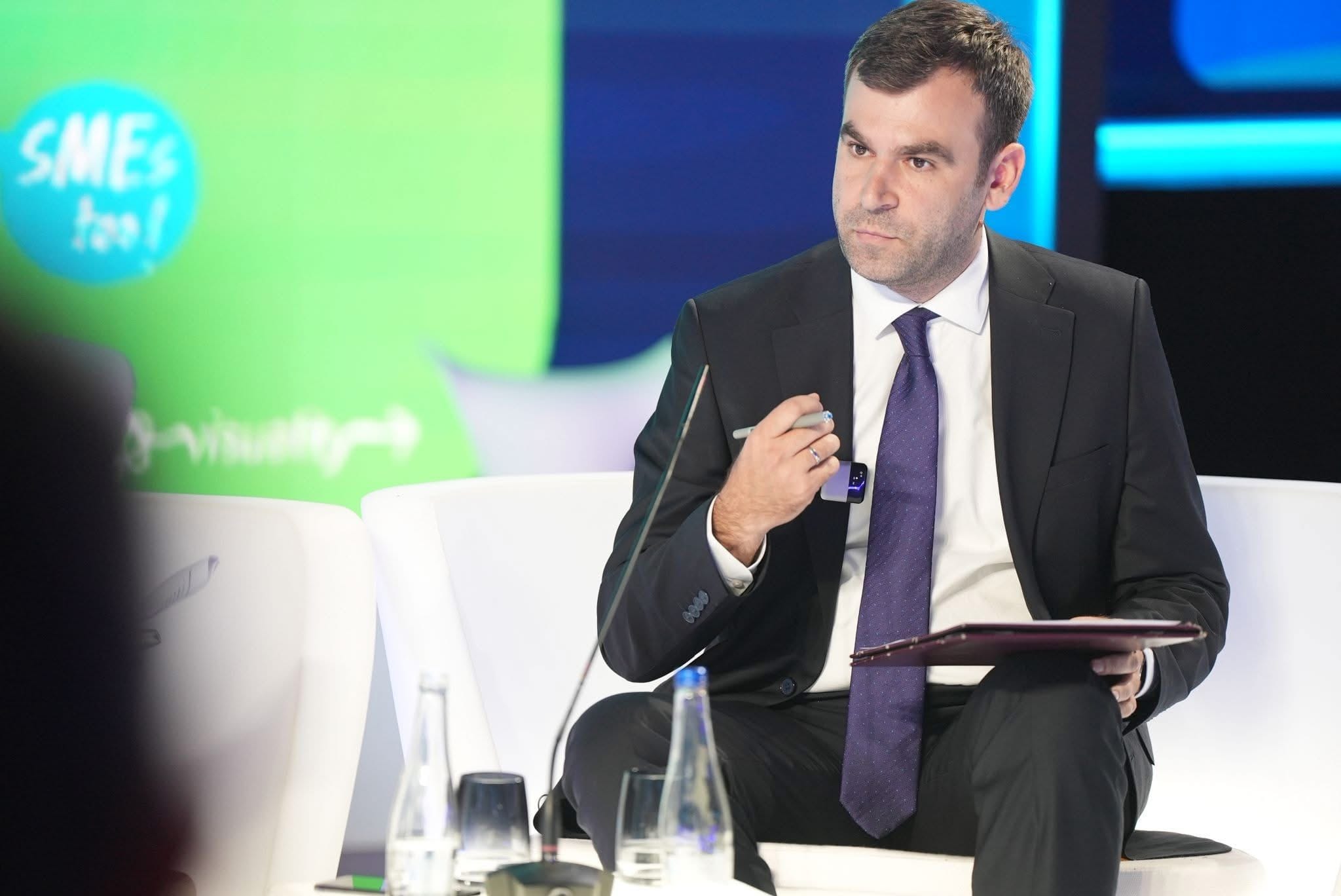 Latifi  42 3 milionë denarë për mbështetje të familjeve më të ndjeshme në pagesën e energjisë elektrike