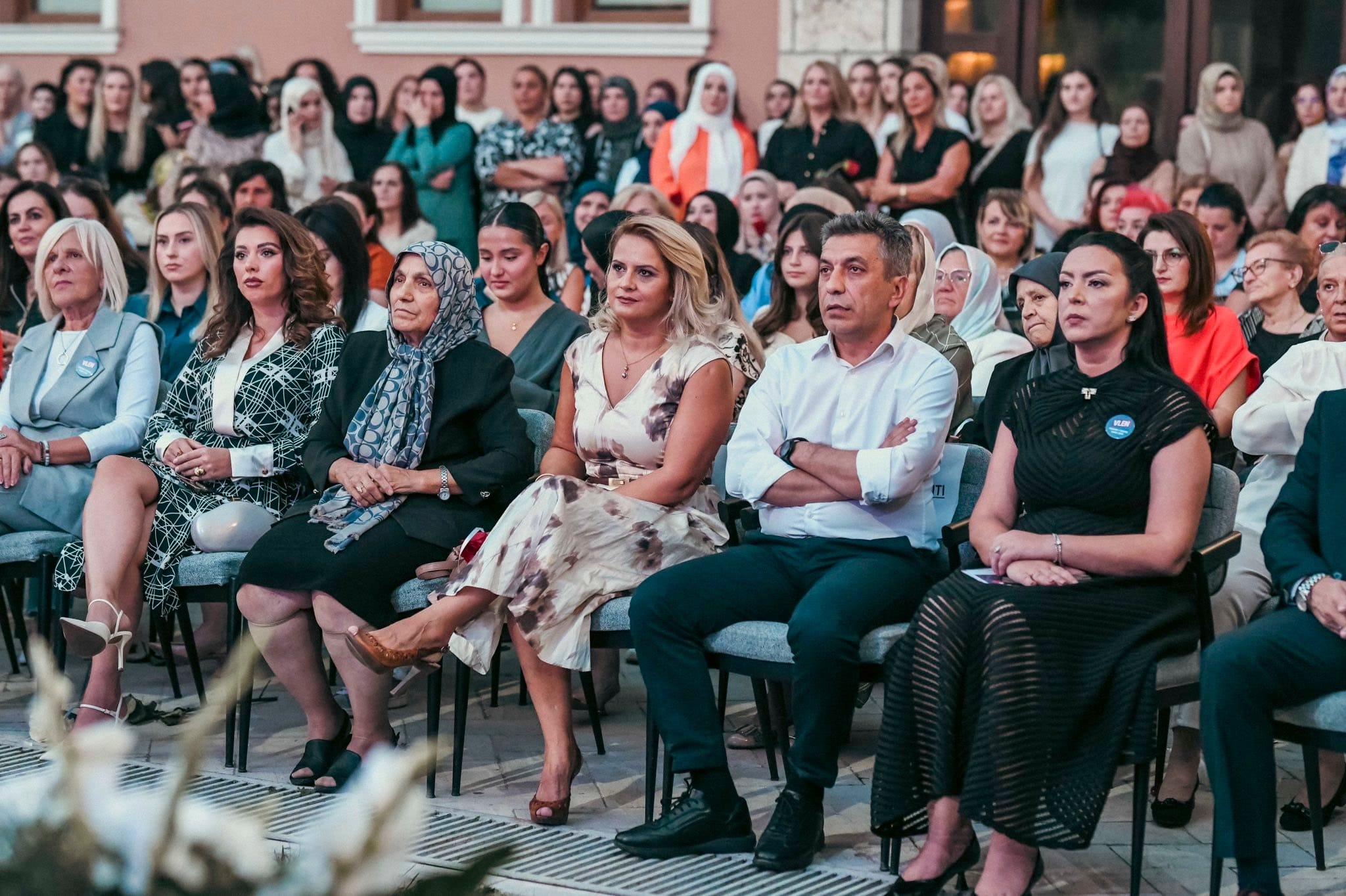Mexhiti  Demokracia nuk mund të ekzistojë pa gra  përjashtimi i tyre nga politika do të thotë shkatërrimi i saj që në themele