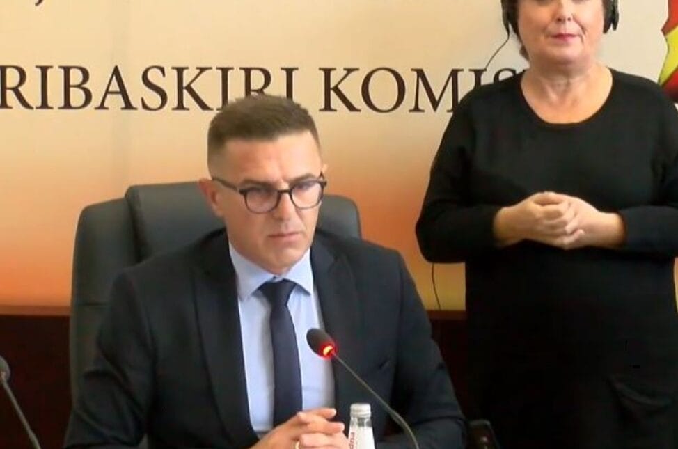 KSHZ  515 069 votues kanë votuar deri në ora 15 00  Jehona e votuesve është 31 16 
