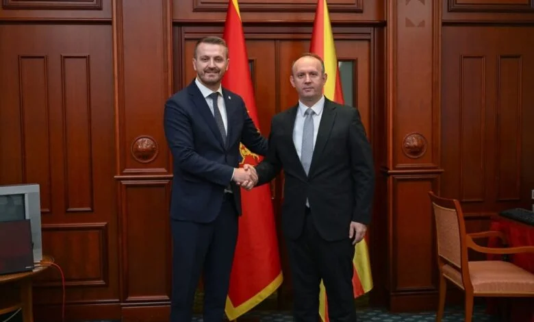 Kryeparlamentari Gashi priti në takim ministrin malazez Marash Dukaj