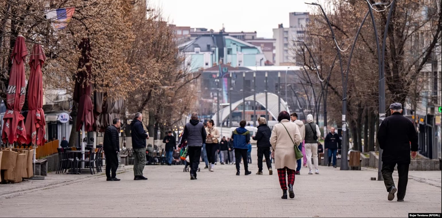 dorezohet-lista-serbe-ftesat-per-konstituimin-e-kuvendit-ne-mitrovicen-e-veriut-me-emrin-republika-e-kosoves