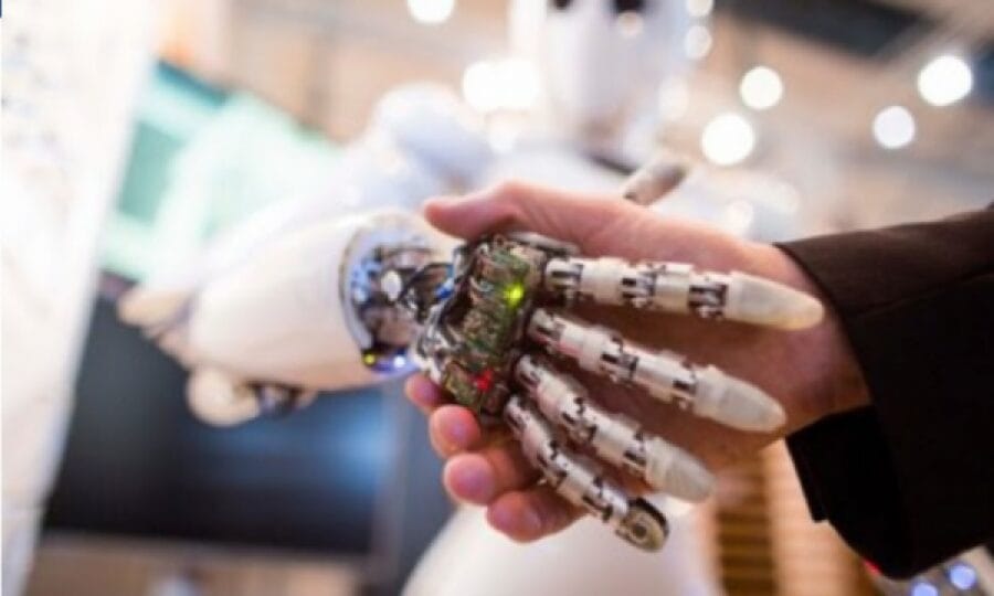 Inteligjenca Artificiale mund të zëvendësojë gjysmën e vendeve amerikane të punës