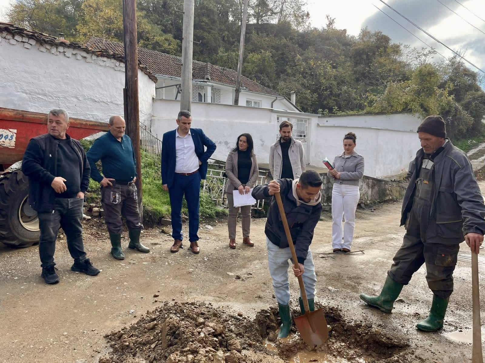 fisnik-mela-inspekton-punimet-e-rrugeve-lokale-ne-diber