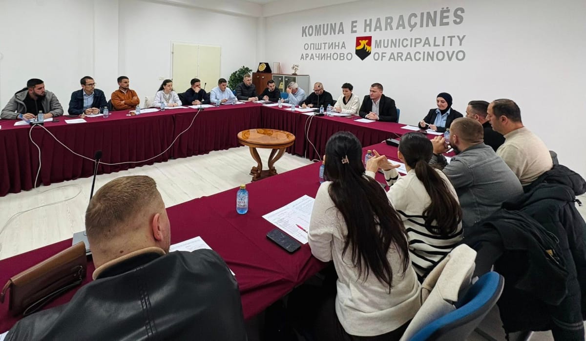 Daut Beqiri  Familjeve te dëshmorëve ua shlyem borxhet ndaj komunës së Haraçinës dhe i liruam nga pagesat për shërbimet komunale