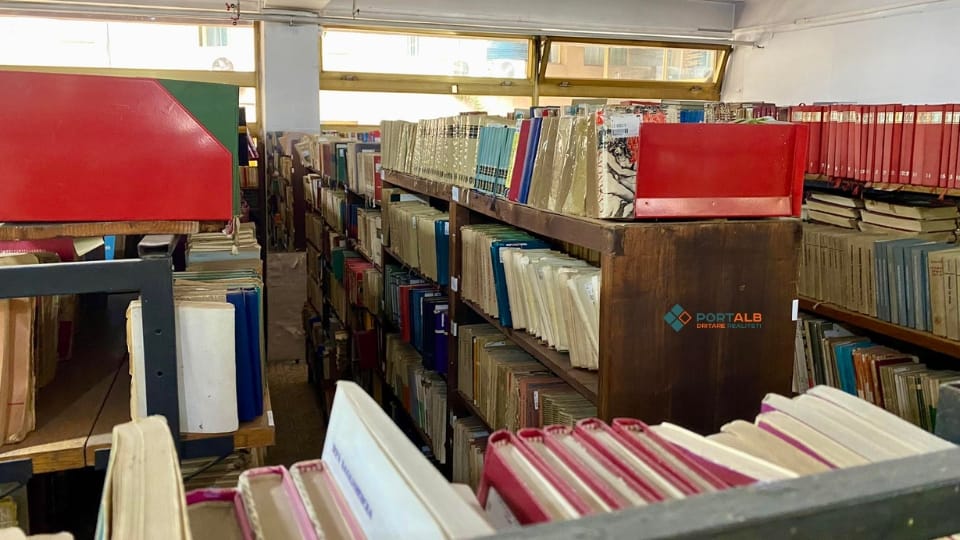 Tetë dekada dije  Historiku i Bibliotekës së Tetovës  institucioni që rriti breza  Galeri 