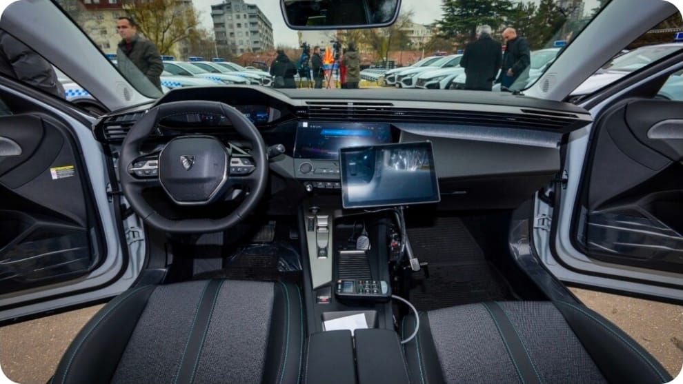 Toshkovski  Përveç  Safe City   policia aktivizon kamera mobile në automjete