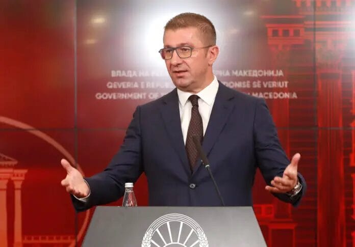 Mickoski  Prioritet janë reformat  jo zgjedhjet   takim liderësh më 14 janar