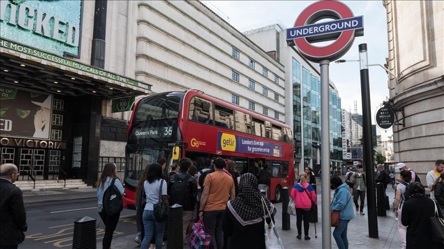 britani-shenohet-rritje-e-krimeve-te-urrejtjes-racore-dhe-fetare-ne-transportin-publik