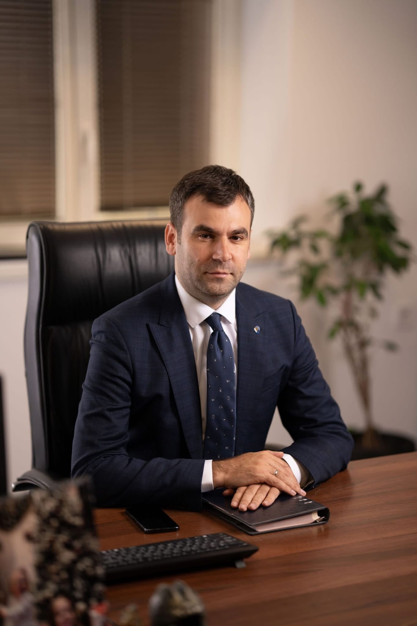 mepso-aplikon-per-statusin-peci-per-korridorin-interkonektues-lindje-perendim-400-kv-seksioni-perendimor