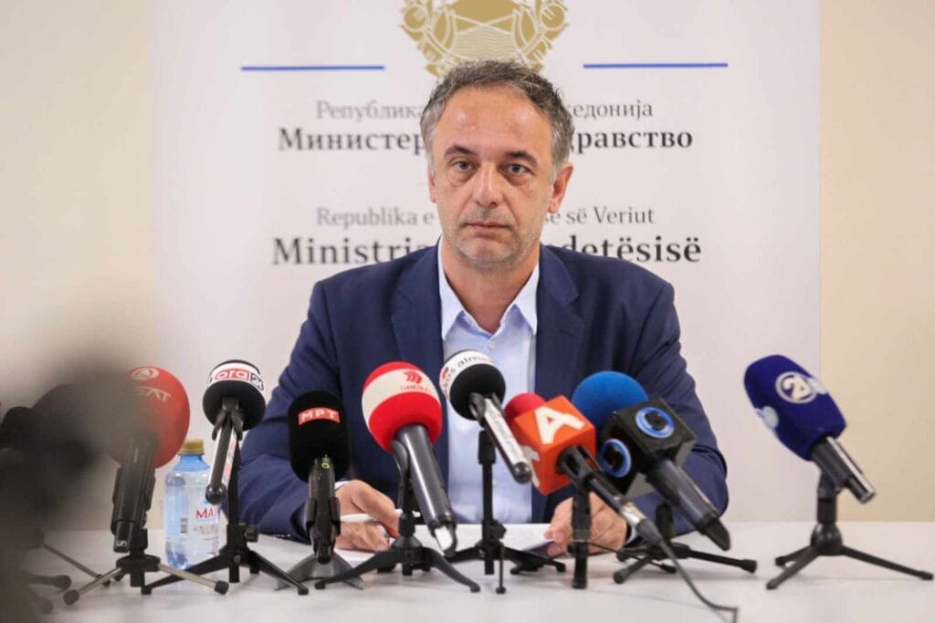 Ministri Aliu po heton  por dyshon se do të gjejë të dhëna për  eksportin e trurit  në SHBA