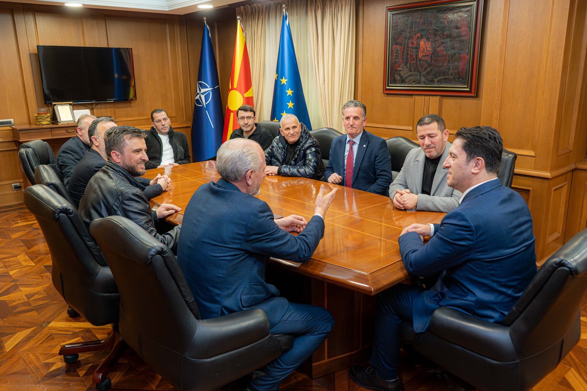 Zv kryeministri i parë Bekim Sali takohet me përfaqësues të Shoqatës  Mehmet Akif Ersoj 