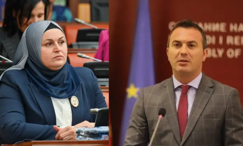 Saliu   Ademit  22 vjet ishit në pushtet  pse nuk e ngritët zërin për shqipen 