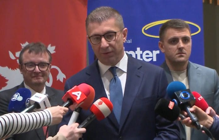 mickoski-pres-ulje-te-cmimit-te-benzines-per-2-denare-ndersa-nafta-me-cmim-te-njejte-ose-me-rritje-minimale