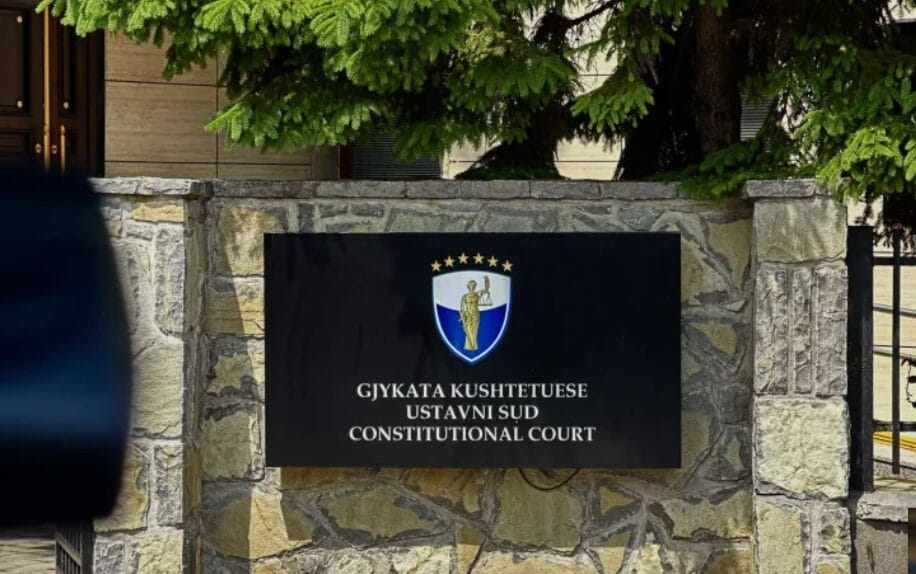 Kushtetuesja vendos  Dekreti i Presidentes s ka efekt Juridik  deputetët kanë 34 ditë afat për zgjedhjen e Presidentit