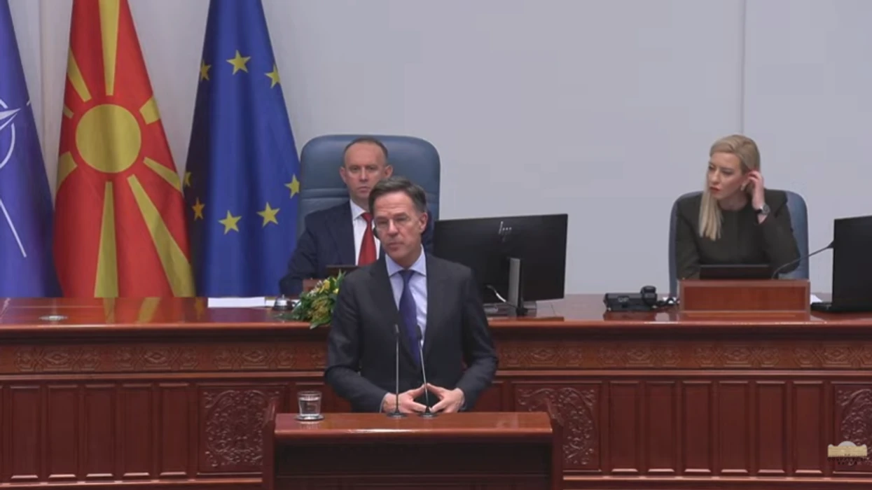 Rutte nga Kuvendi i RMV së  Rusia është bashkuar me Kinën  Korenë e Veriut dhe Iranin dhe po kërcënon botën tonë të sigurt