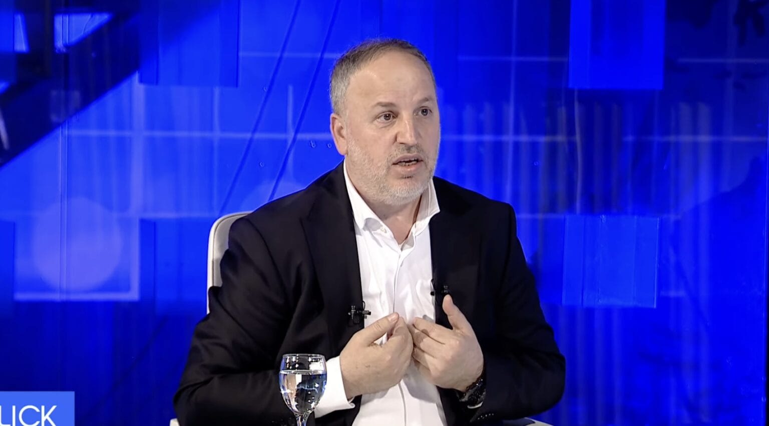 Azizi  BDI ishte 22 vite në pushtet dhe nuk e bëri provimin e jurisprudencës shqip  ne ju premtojmë se do ta bëjmë