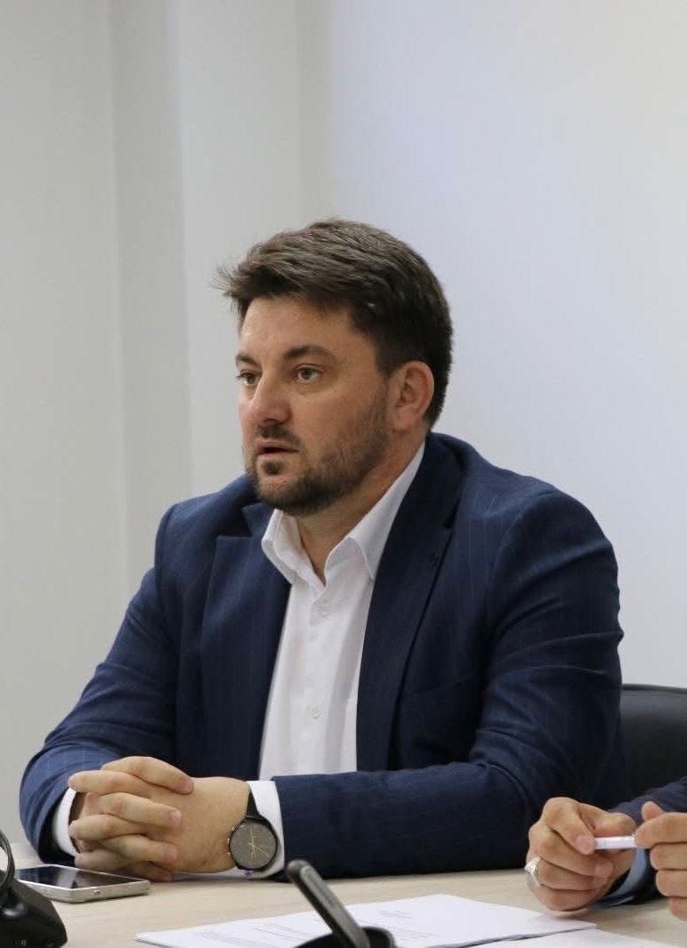 Elmazi siguron  Këtë vit asfaltohet rruga drejt Matkës