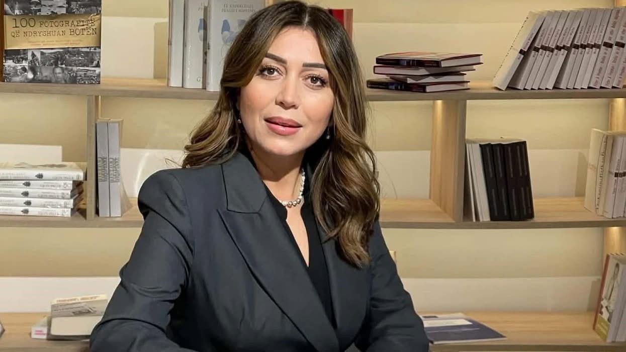 Kjo është pasuria e deputetes Adelina Thaçi  Veturë BMW  tre vende pune  kredi