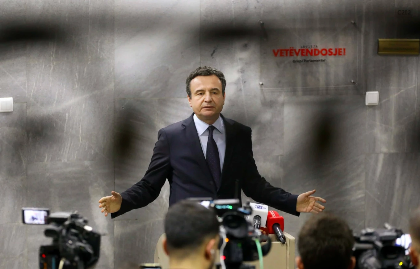 Kurti  I ofrojmë LDK së edhe 15 nënshkrime për kandidatin e tyre  Hoxha u dakordua të tërhiqet