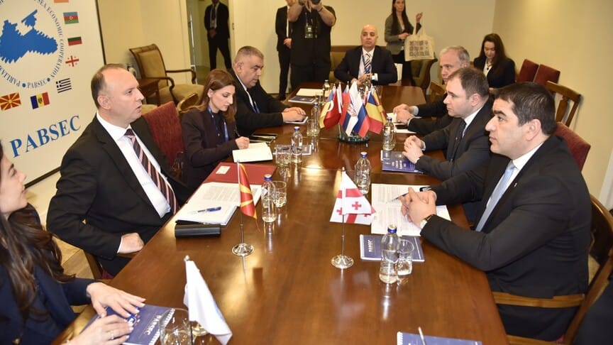 Kryeparlamentari Gashi takohet në Stamboll me homologun nga Gjeorgjia