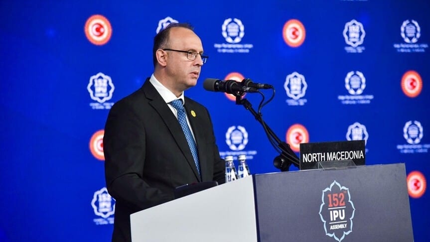 kryeparlamentari-gashi-maqedonia-e-veriut-mbetet-e-perkushtuar-fuqimisht-ndaj-procesit-te-anetaresimit-ne-be