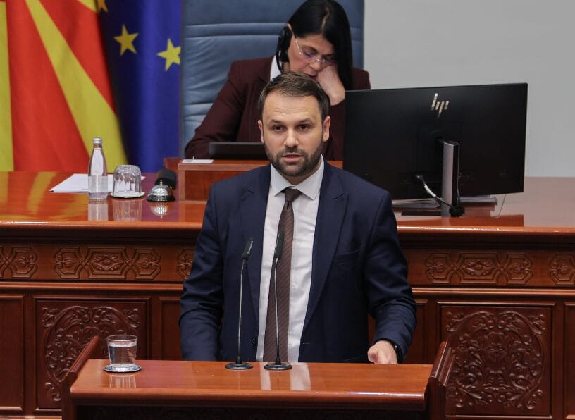 Durmishi  Rritëm pagat në arsim  shëndetësi dhe siguri