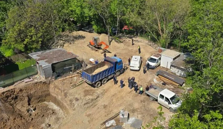 Kantieri i ndërtimit në Kisella Vodë ku humbi jetën një punëtor nuk ishte i siguruar