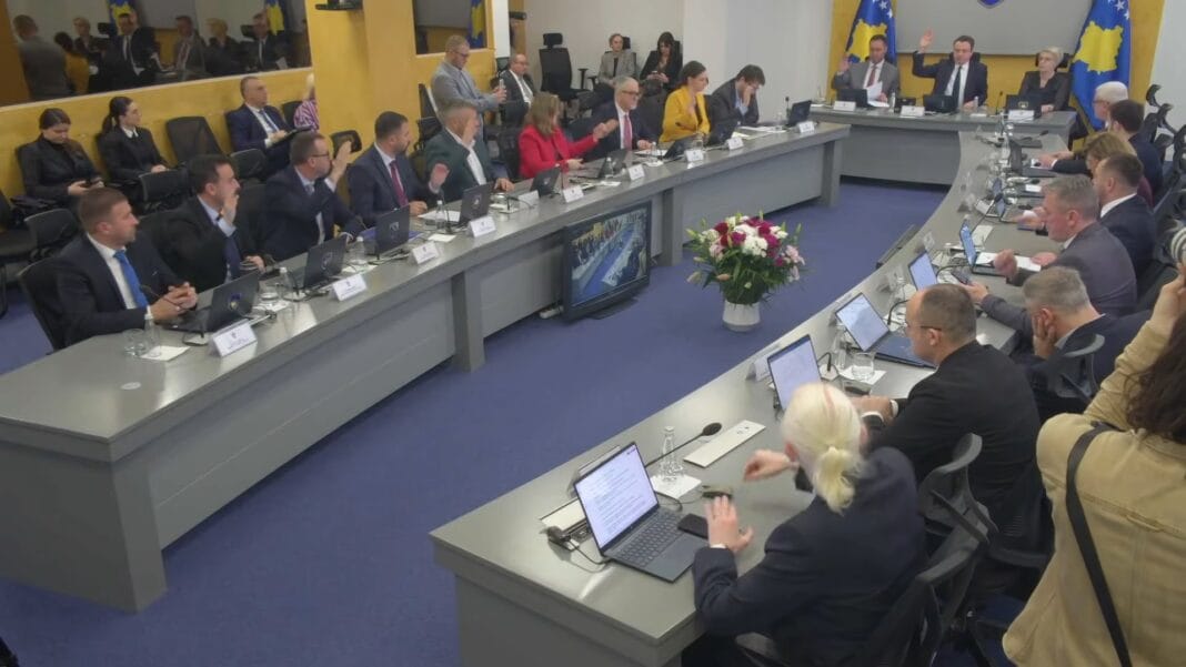 Miratohet projektligji për Shtetësinë  Sveçla  Krijon lehtësira edhe për diasporën