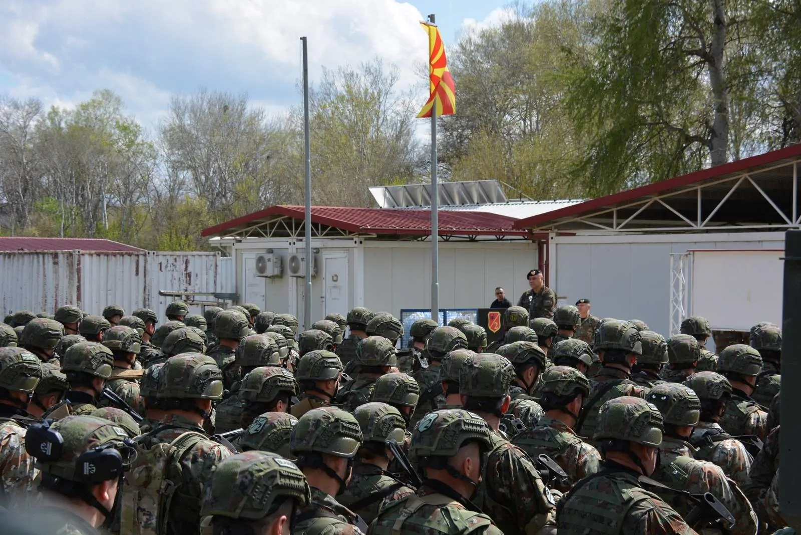 Ushtria e Maqedonisë së Veriut ofron punësim për 300 ushtarë të rinjë profesionistë