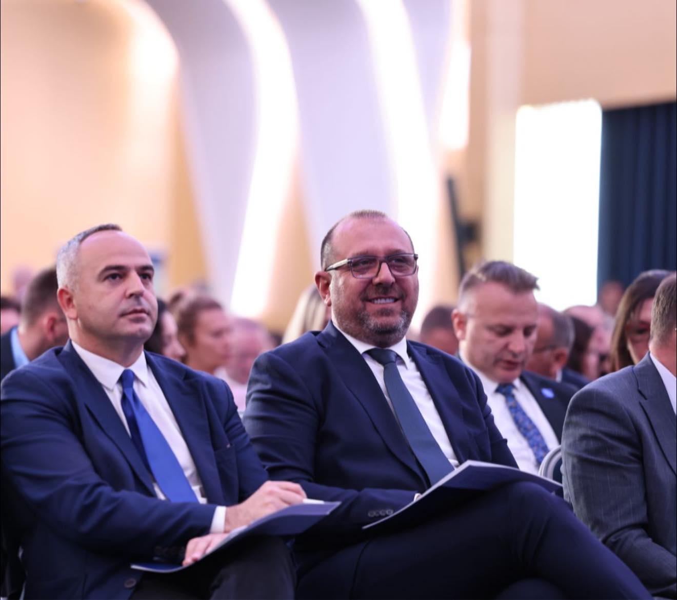 Rama e çon në shpi  nënkryetarin e Abdixhikut   e mban në komunë të preferuarin e tij të LDK së