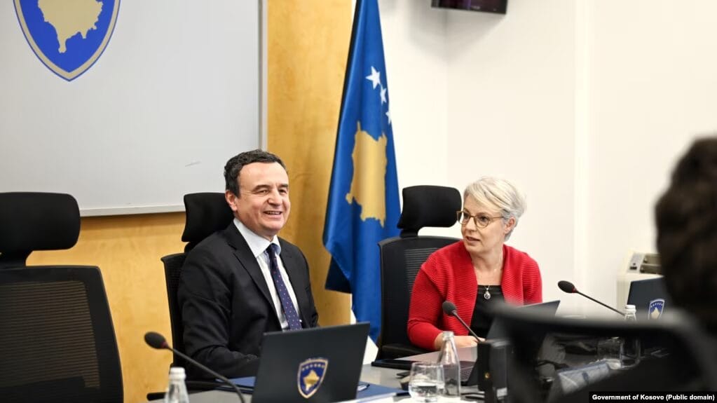 Kush e kontrollon përdorimin e parasë publike në Kosovë në kohë zgjedhjesh 