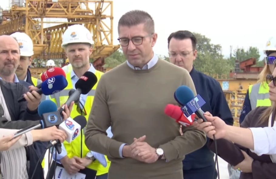 Mickoski  Korridoret 8 dhe 10 janë prioriteti ynë më i madh  këtë javë tenderi për gazsjellësin me Serbinë