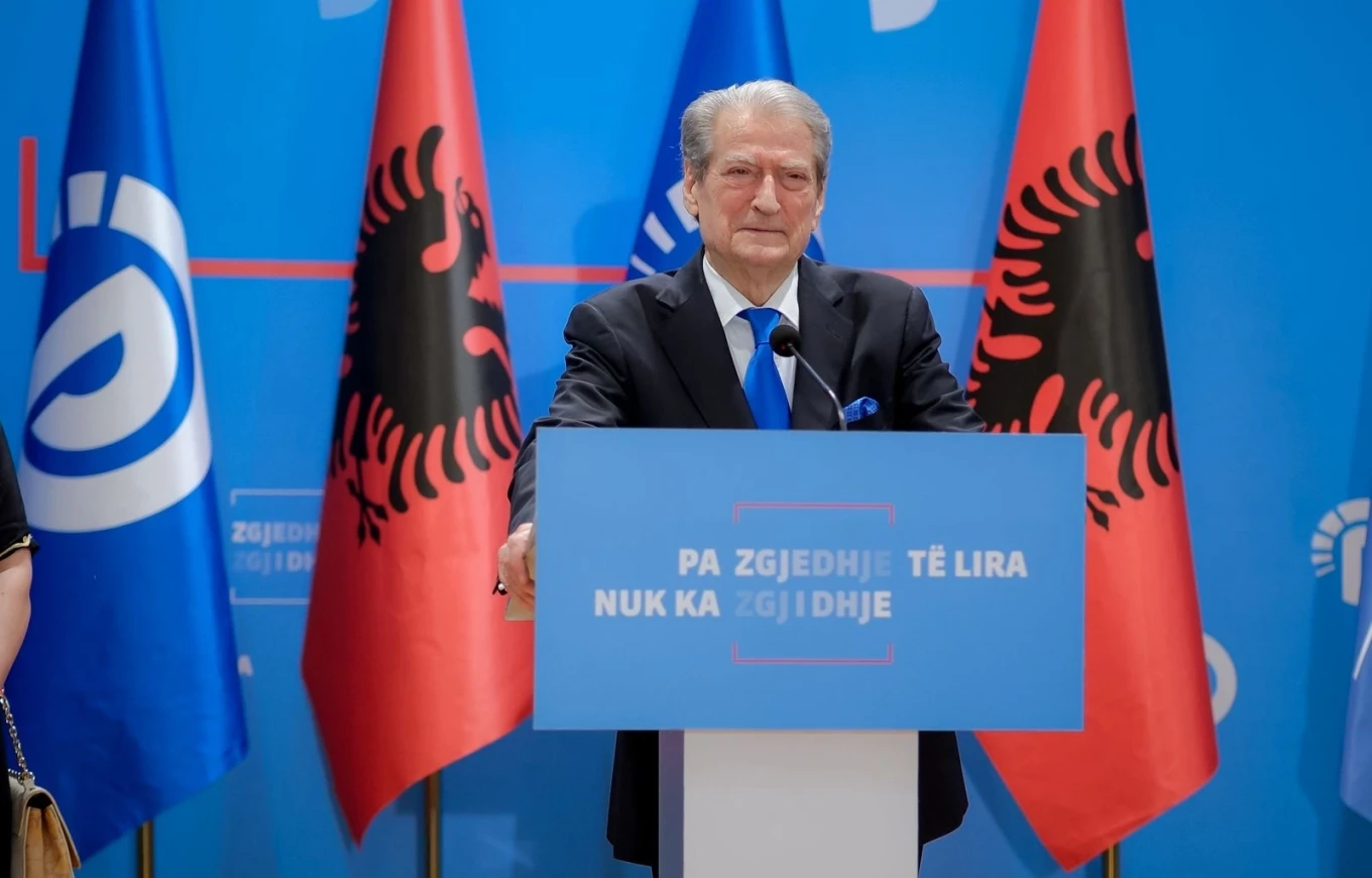 sali-berisha-rikonfirmohet-ne-krye-te-pd-se
