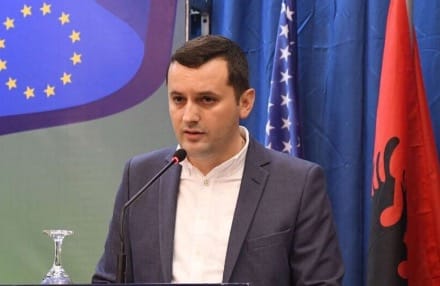 Ahmeti  Shqiptarët vazhdojnë ta shohin shpresën për rikthimin e dinjitetit politik tek vizioni i Ali Ahmetit