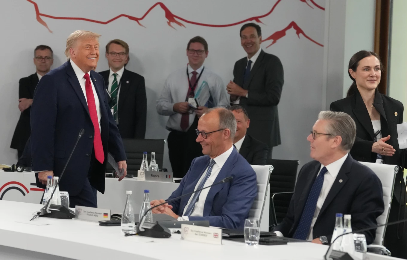  Unë jam bosi   thotë Trumpi pasi hyn me vonesë në takimin e G7 s