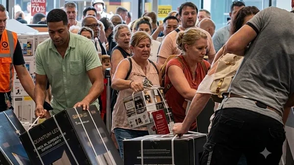 I nxehti shkakton kaos në Francë  njerëzit përleshen për kondicionerë