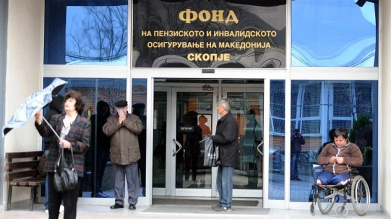 fondi-pensional-pensionet-jane-te-sigurta-nuk-ka-rrezik-per-pagesat-dhe-sherbimet-shendetesore