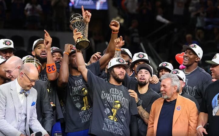 new-york-knicks-shpallen-kampione-te-nba-fitojne-titullin-per-here-te-pare-qe-nga-viti-1973