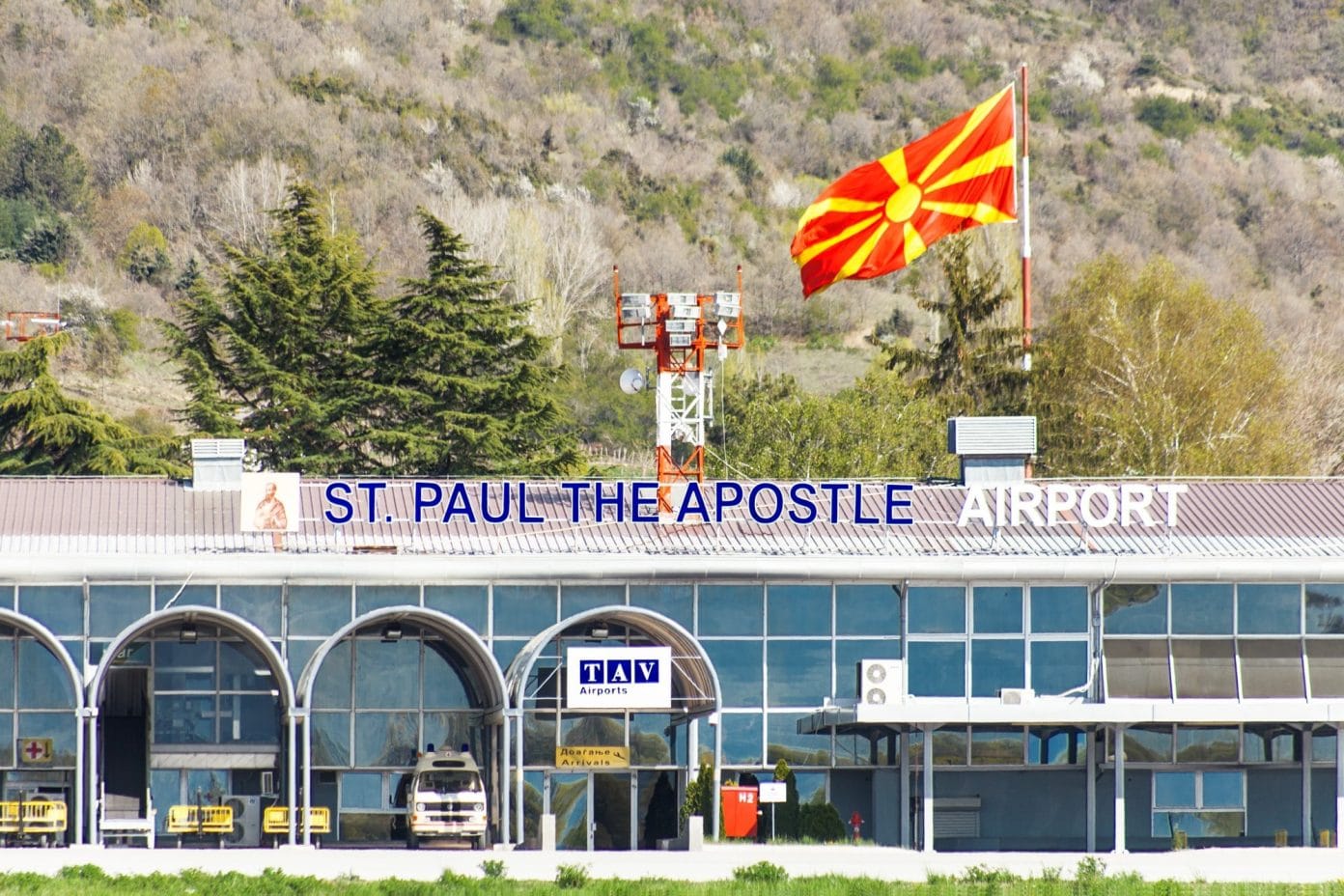 Nga sot  edhe Ohri me linjë direkte me Vjenën