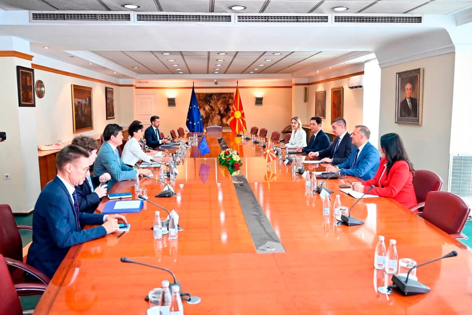 Bekim Sali në takim me Marta Kos  Të përkushtuar për avancimin e integrimit evropian dhe zbatimin e reformave