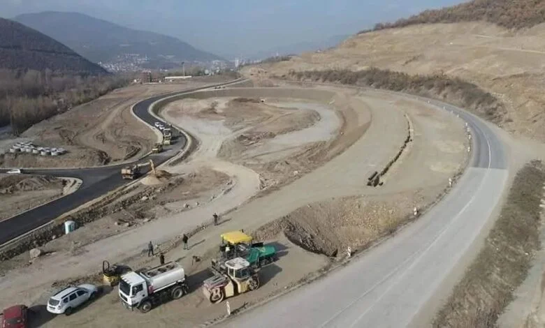 kontrata-per-ndertimin-e-autostrades-shkup-bllace-do-te-nenshkruhet-te-henen