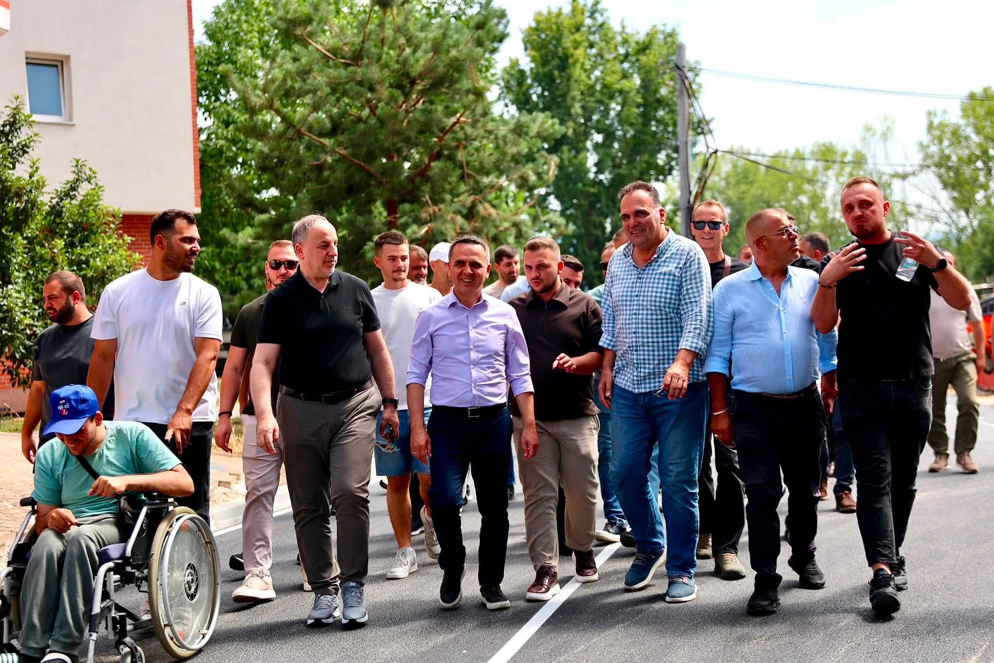 Bilall Kasami promovon rrugën e re në lagjen  Dardania   Infrastrukturë moderne për banorët